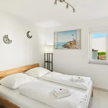Apartment Relax 6 - Modernes 4-zimmer - Self-checkin - Balcony - Parking