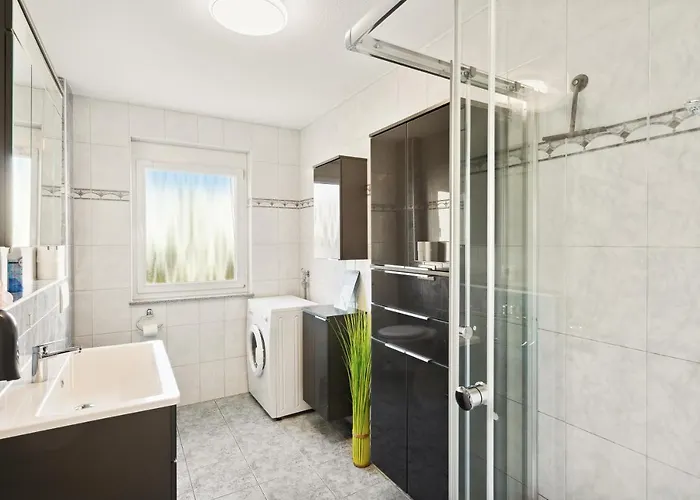 Appartamento Grosszuegiges Fuer 6 Nahe Frankfurt, Balkon, Grosse Kueche, Parkplatz Karben